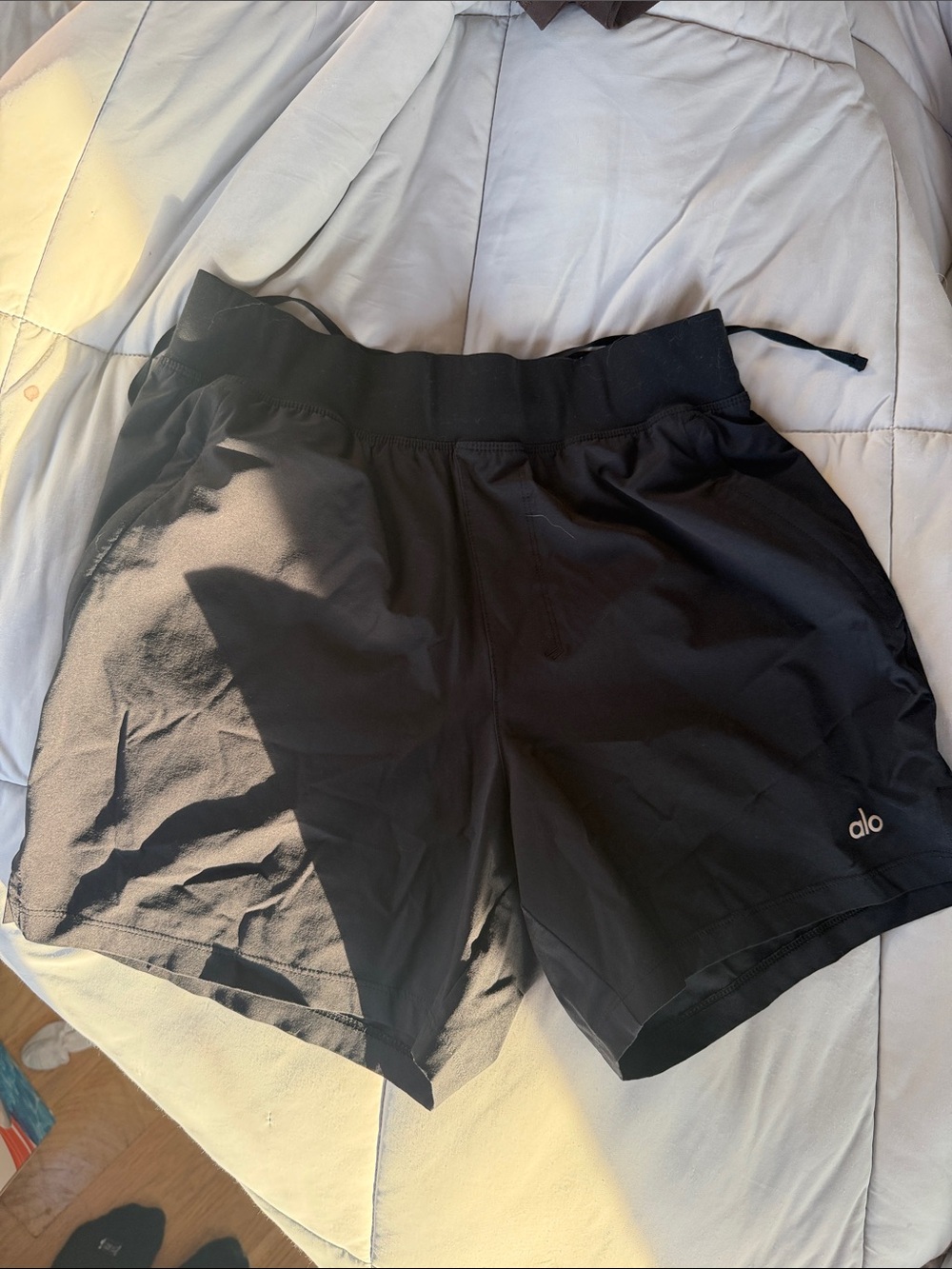 ALO Yoga Men's Black Athletic Shorts